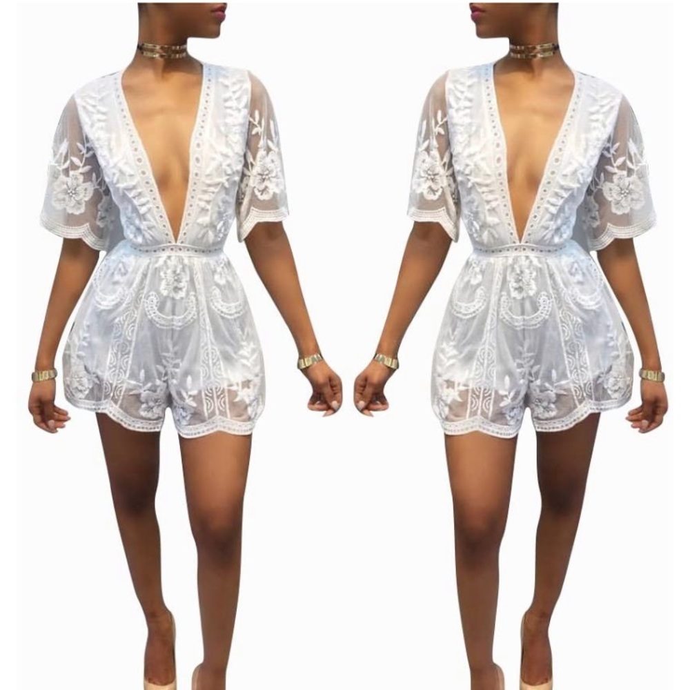 Lace white romper 🤍